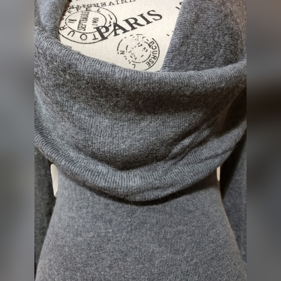 Sophisticated Cache dress - Picture 4 of 7